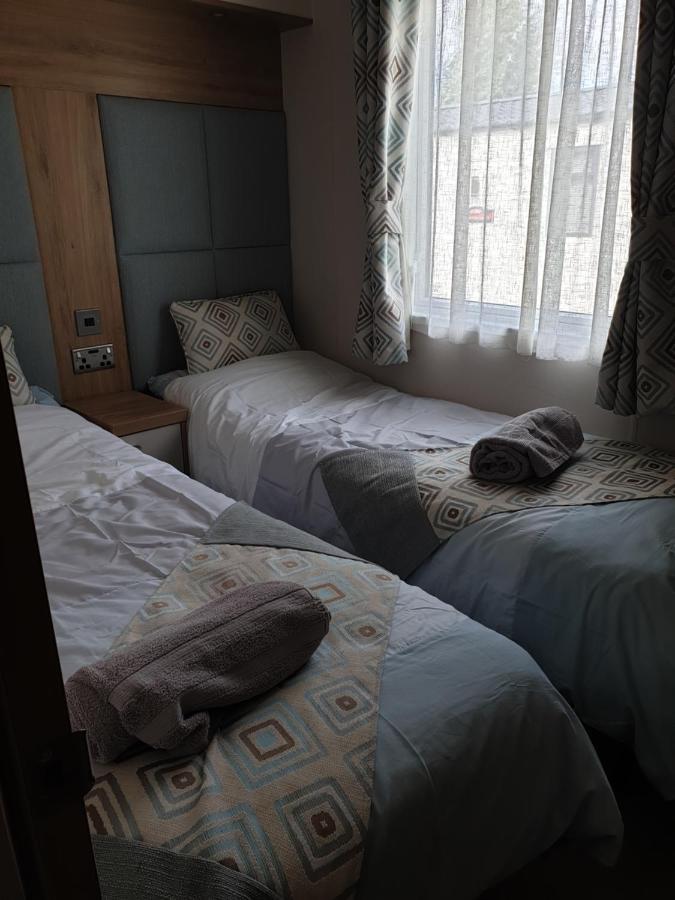 Luxury Tattersall Lakes Hot Tub Staycation 6 Berth Luxury Caravan Tattershall Exteriör bild